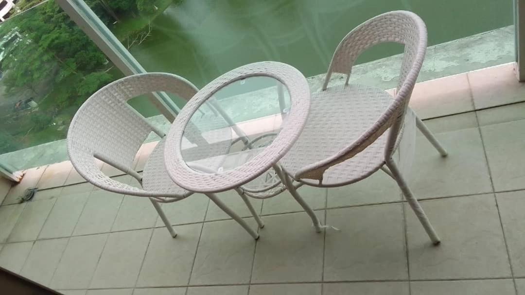 11-Modern Homestay Palazio Lake View Mount Austin Palazio Near Aeon Themepark Toppen Ikea جوهر بهرو المظهر الخارجي الصورة